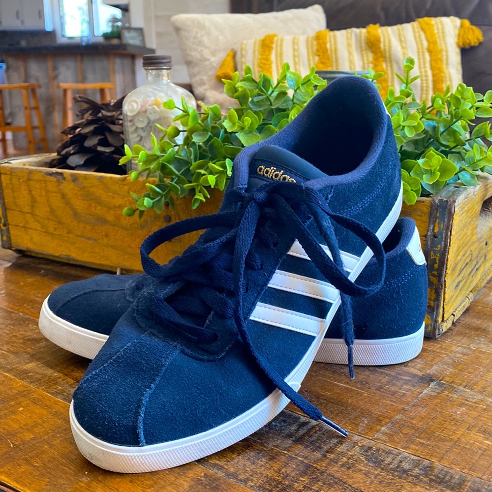 Adidas Tennis Shoes